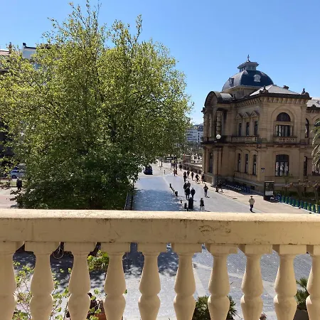 Belle Epoque Self-check-in - Adults-only * سان سيباستيان